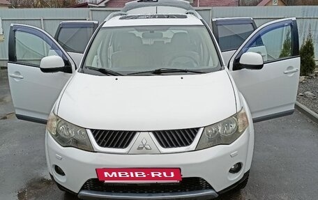 Mitsubishi Outlander III рестайлинг 3, 2008 год, 1 050 000 рублей, 9 фотография