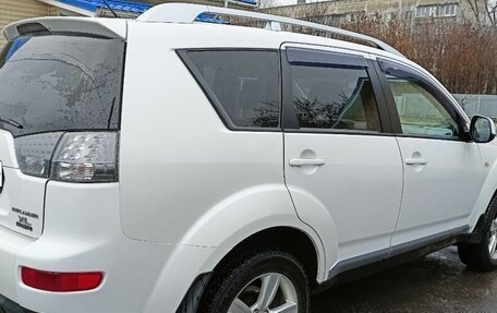 Mitsubishi Outlander III рестайлинг 3, 2008 год, 1 050 000 рублей, 25 фотография