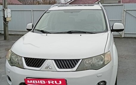 Mitsubishi Outlander III рестайлинг 3, 2008 год, 1 050 000 рублей, 27 фотография