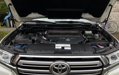 Toyota Land Cruiser 200, 2016 год, 6 990 000 рублей, 8 фотография