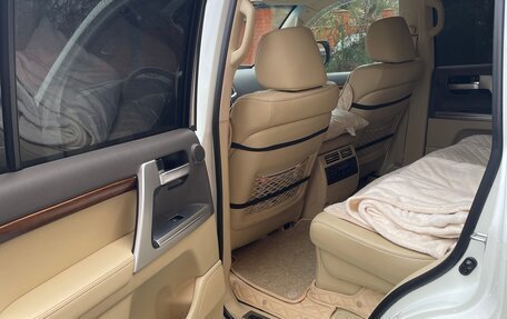 Toyota Land Cruiser 200, 2016 год, 6 990 000 рублей, 16 фотография