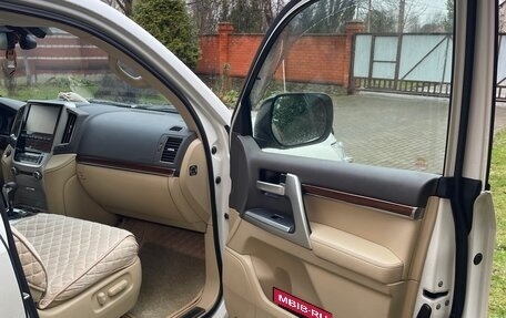 Toyota Land Cruiser 200, 2016 год, 6 990 000 рублей, 17 фотография