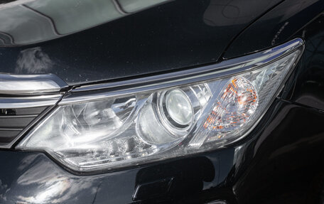 Toyota Camry, 2016 год, 1 745 000 рублей, 3 фотография