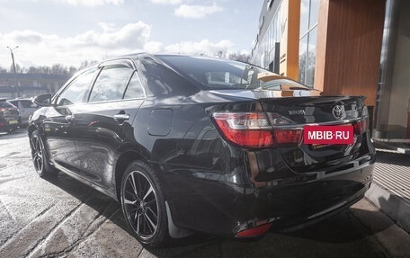 Toyota Camry, 2016 год, 1 745 000 рублей, 5 фотография