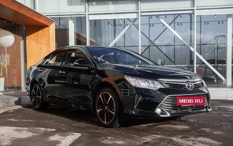 Toyota Camry, 2016 год, 1 745 000 рублей, 8 фотография