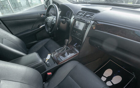 Toyota Camry, 2016 год, 1 745 000 рублей, 19 фотография