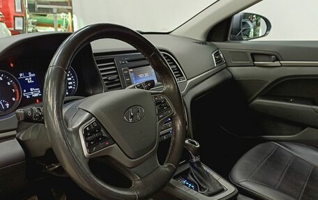 Hyundai Elantra VI рестайлинг, 2018 год, 1 679 000 рублей, 20 фотография