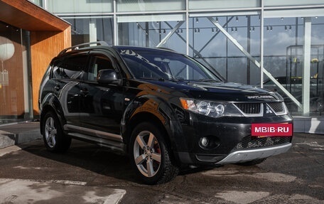 Mitsubishi Outlander III рестайлинг 3, 2008 год, 1 098 000 рублей, 8 фотография