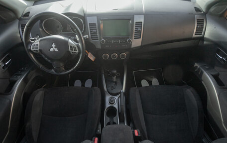 Mitsubishi Outlander III рестайлинг 3, 2008 год, 1 098 000 рублей, 16 фотография