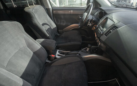Mitsubishi Outlander III рестайлинг 3, 2008 год, 1 098 000 рублей, 19 фотография
