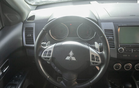 Mitsubishi Outlander III рестайлинг 3, 2008 год, 1 098 000 рублей, 17 фотография