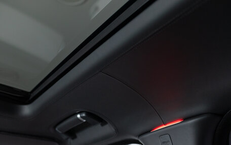 Land Rover Range Rover IV рестайлинг, 2020 год, 12 990 000 рублей, 20 фотография