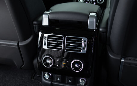 Land Rover Range Rover IV рестайлинг, 2020 год, 12 990 000 рублей, 31 фотография