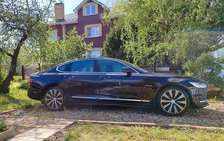 Volvo S90 II рестайлинг, 2021 год, 4 200 000 рублей, 1 фотография