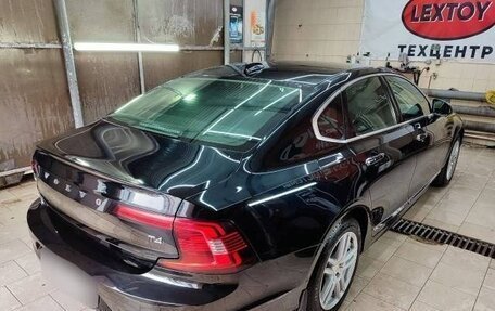 Volvo S90 II рестайлинг, 2021 год, 4 200 000 рублей, 17 фотография