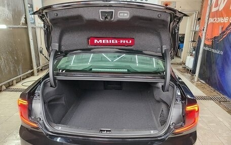 Volvo S90 II рестайлинг, 2021 год, 4 200 000 рублей, 5 фотография