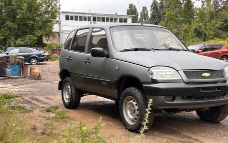 Chevrolet Niva I рестайлинг, 2004 год, 360 000 рублей, 3 фотография