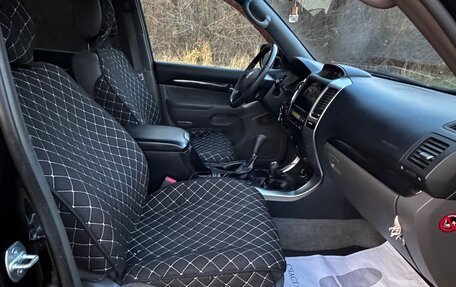 Toyota Land Cruiser Prado 120 рестайлинг, 2008 год, 2 880 000 рублей, 10 фотография