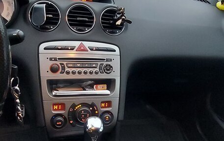 Peugeot 408 I рестайлинг, 2015 год, 850 000 рублей, 9 фотография