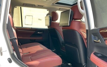 Lexus LX, 2023 год, 23 750 000 рублей, 17 фотография