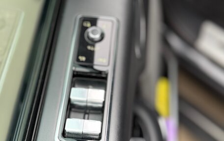 Land Rover Range Rover IV рестайлинг, 2018 год, 7 500 000 рублей, 31 фотография