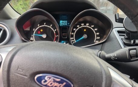 Ford Fiesta, 2016 год, 920 000 рублей, 5 фотография