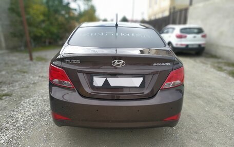 Hyundai Solaris II рестайлинг, 2015 год, 800 000 рублей, 3 фотография