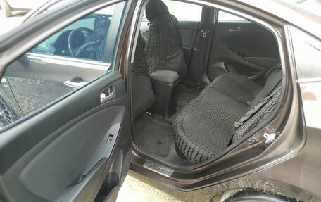 Hyundai Solaris II рестайлинг, 2015 год, 800 000 рублей, 8 фотография