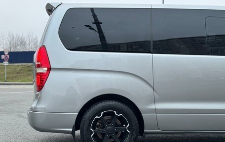 Hyundai Grand Starex Grand Starex I рестайлинг 2, 2011 год, 1 850 000 рублей, 1 фотография