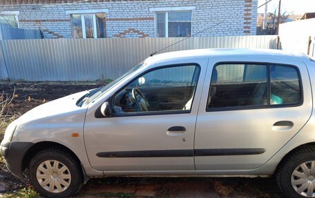 Renault Symbol I, 2003 год, 200 000 рублей, 4 фотография