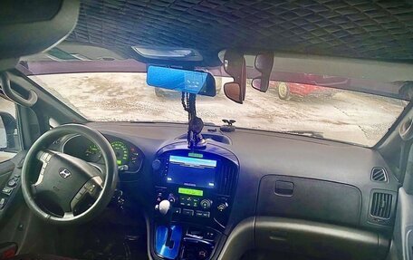 Hyundai Grand Starex Grand Starex I рестайлинг 2, 2008 год, 1 500 000 рублей, 8 фотография