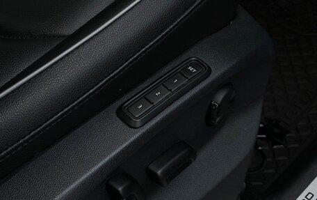 Volkswagen Tiguan II, 2018 год, 2 795 700 рублей, 10 фотография