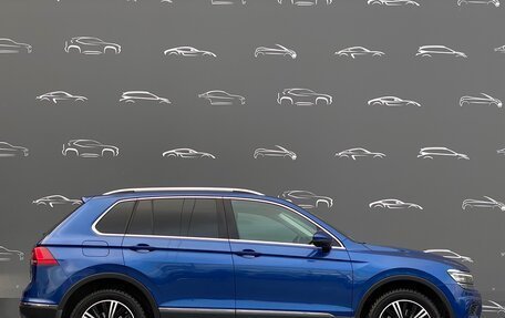 Volkswagen Tiguan II, 2018 год, 2 795 700 рублей, 15 фотография