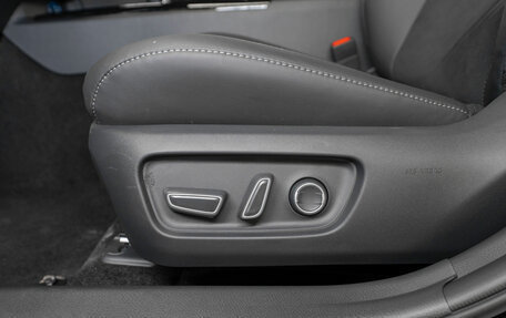 Toyota Camry, 2025 год, 4 700 000 рублей, 14 фотография