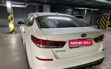 KIA Optima IV, 2018 год, 1 900 000 рублей, 15 фотография