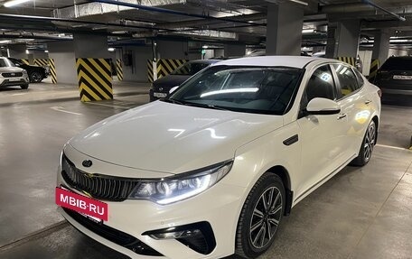 KIA Optima IV, 2018 год, 1 900 000 рублей, 13 фотография