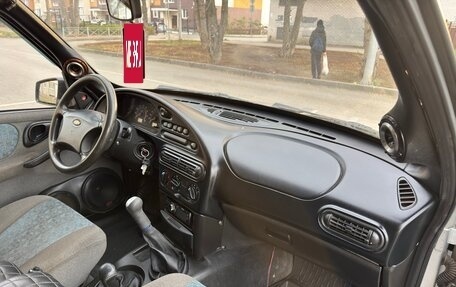 Chevrolet Niva I рестайлинг, 2005 год, 320 000 рублей, 23 фотография