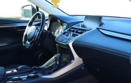 Lexus NX I, 2017 год, 2 650 000 рублей, 14 фотография