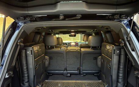 Toyota Land Cruiser 200, 2018 год, 5 800 000 рублей, 8 фотография