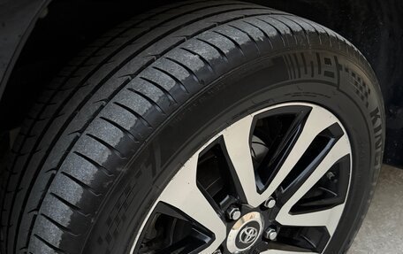 Toyota Land Cruiser 200, 2018 год, 5 800 000 рублей, 13 фотография