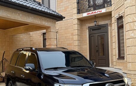 Toyota Land Cruiser 200, 2018 год, 5 800 000 рублей, 26 фотография