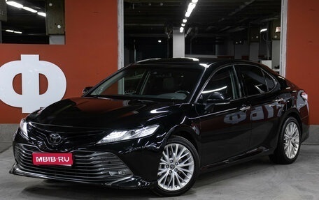 Toyota Camry, 2019 год, 3 598 000 рублей, 1 фотография