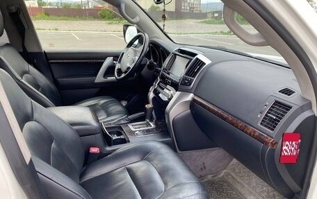 Toyota Land Cruiser 200, 2012 год, 4 500 000 рублей, 18 фотография