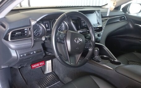 Toyota Camry, 2021 год, 2 700 000 рублей, 3 фотография