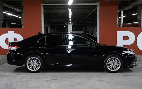 Toyota Camry, 2019 год, 3 598 000 рублей, 4 фотография