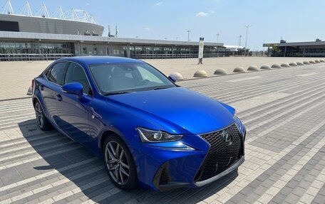 Lexus IS III, 2020 год, 3 800 000 рублей, 2 фотография