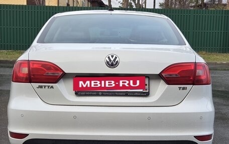 Volkswagen Jetta VI, 2012 год, 860 000 рублей, 4 фотография