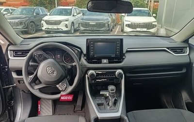 Toyota RAV4, 2020 год, 3 000 000 рублей, 1 фотография