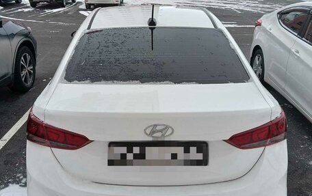 Hyundai Solaris II рестайлинг, 2017 год, 1 300 000 рублей, 4 фотография