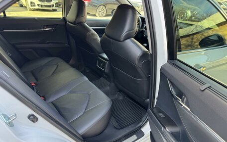 Toyota Camry, 2021 год, 3 000 000 рублей, 34 фотография